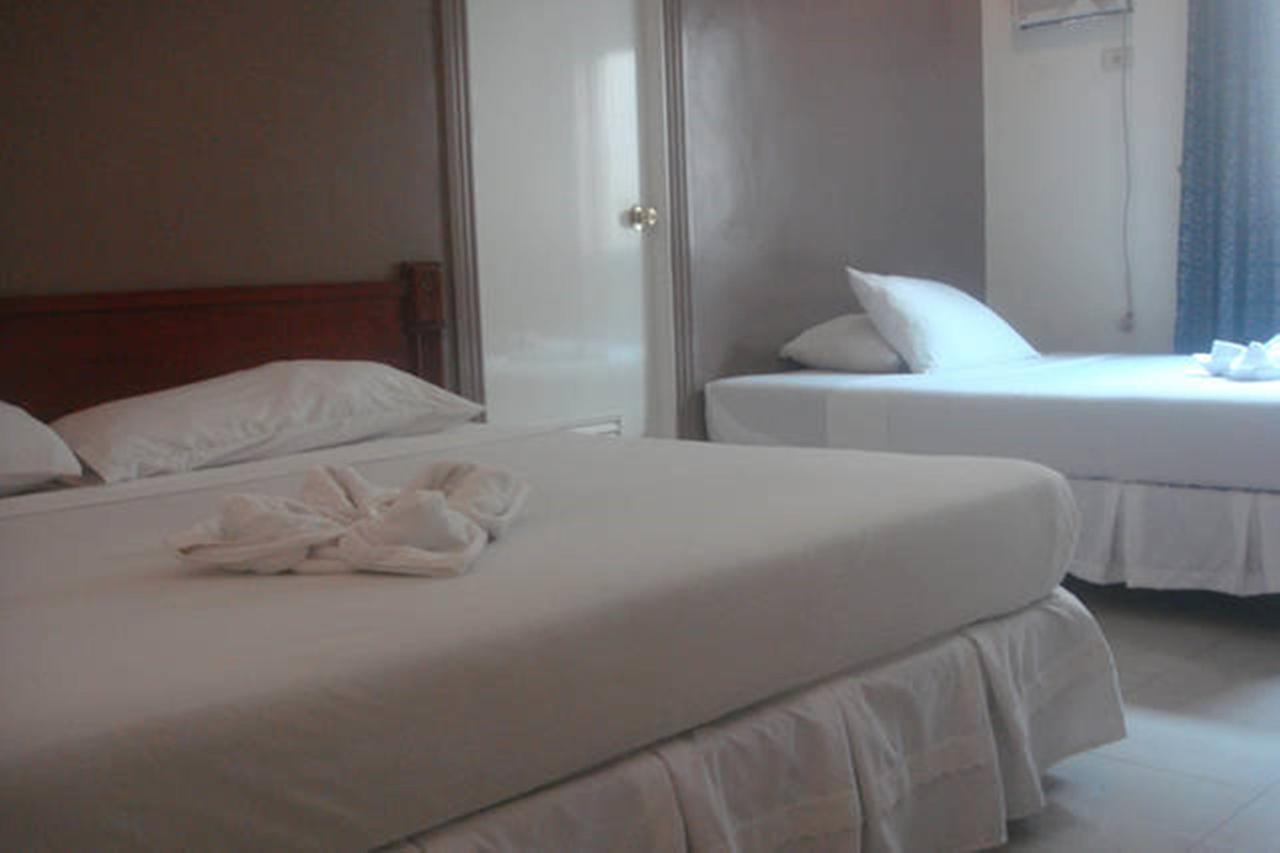 Balibago Villa Hotel Анхелес Екстериор снимка