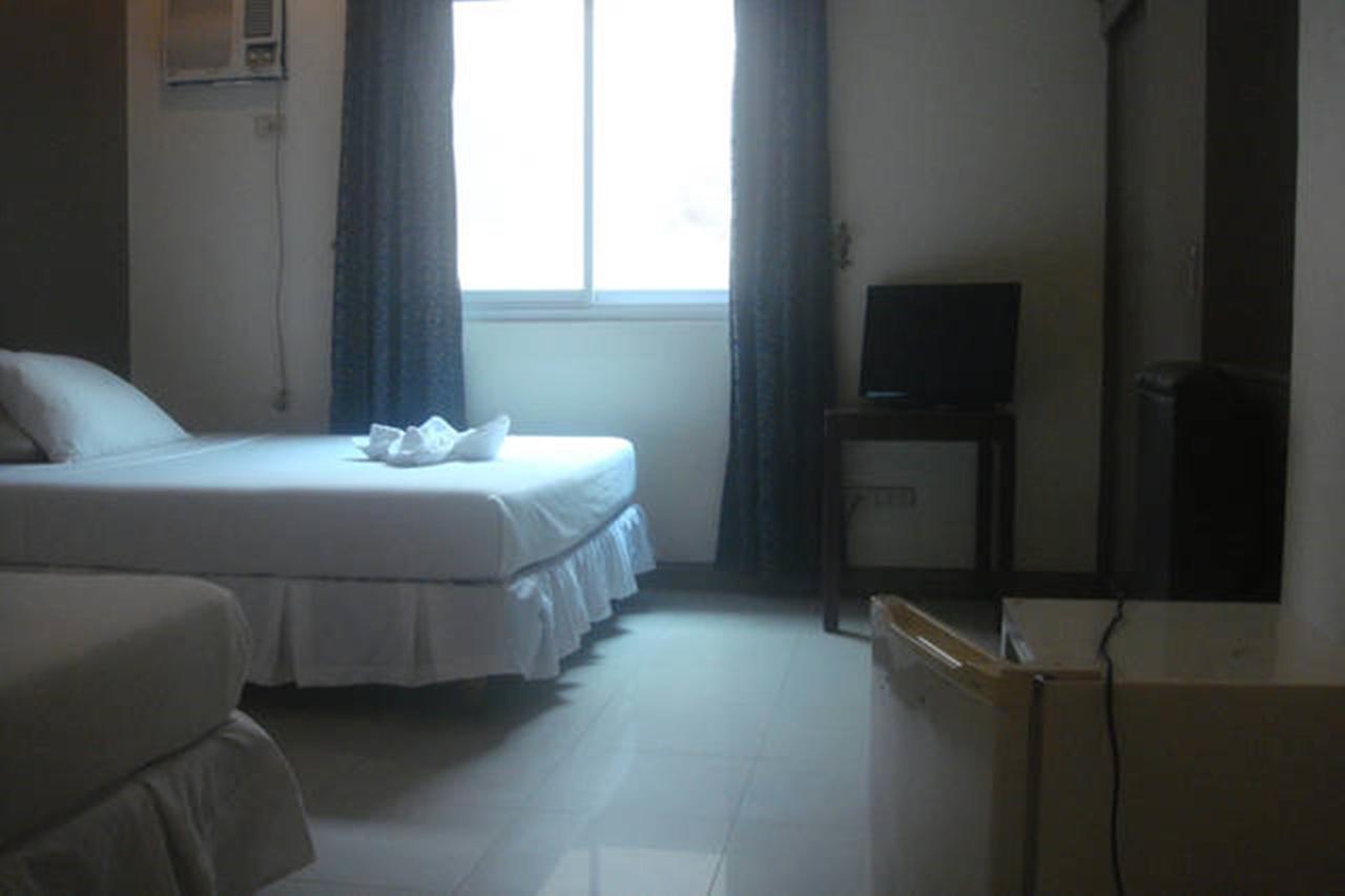 Balibago Villa Hotel Анхелес Екстериор снимка
