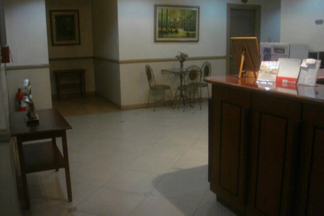 Balibago Villa Hotel Анхелес Екстериор снимка